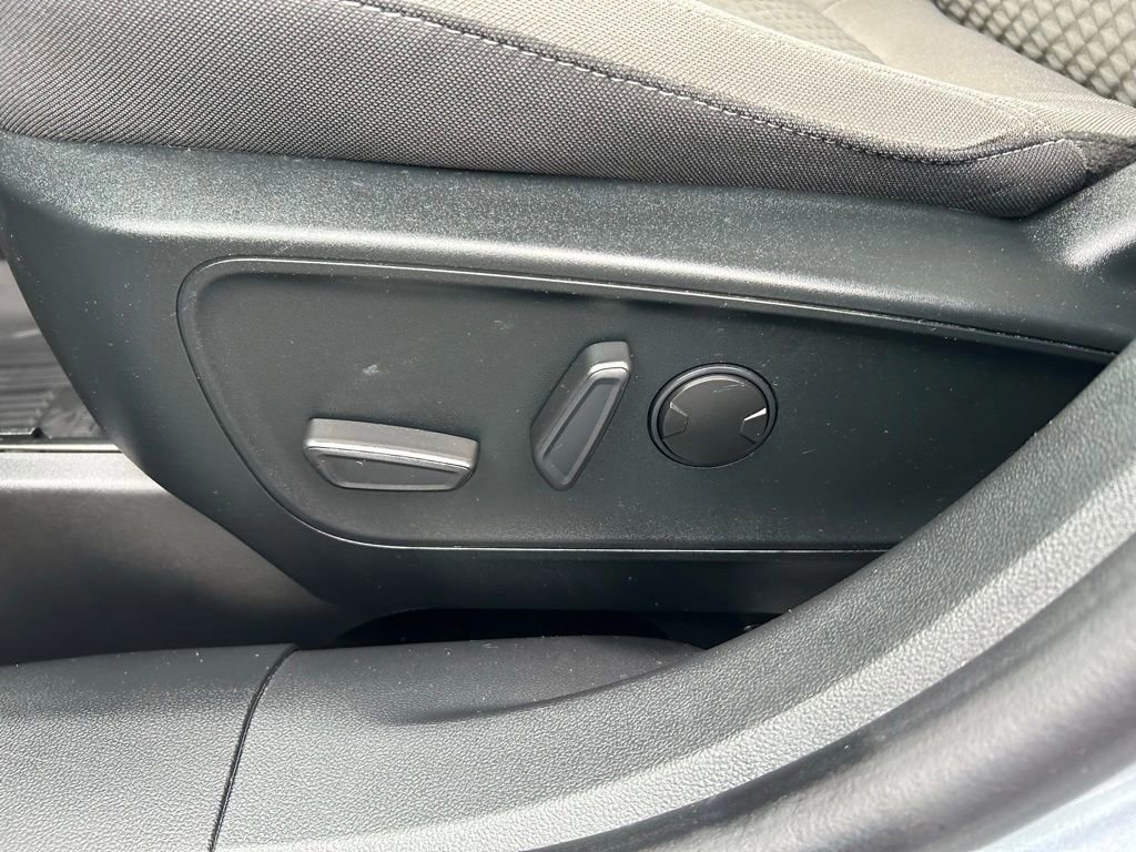 Certified 2022 Ford Escape SE w/ Convenience Package image 17