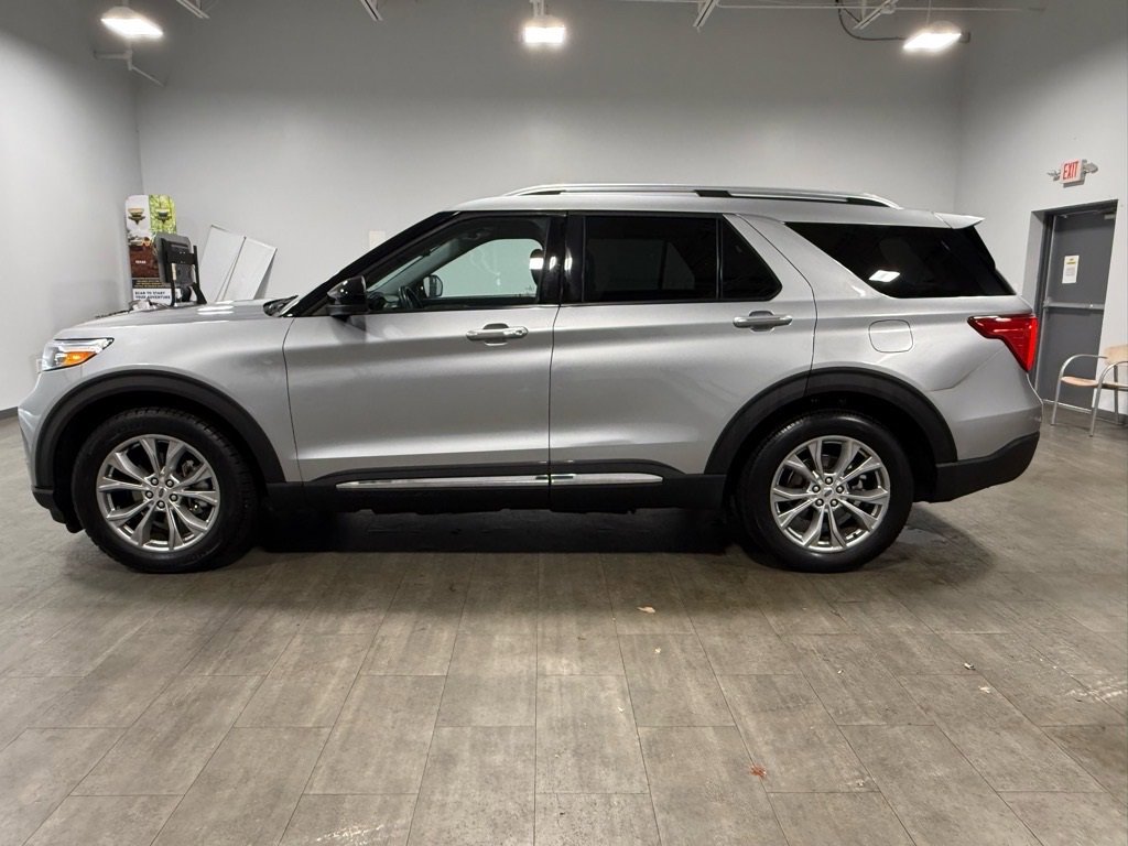Certified 2023 Ford Explorer Limited image 7