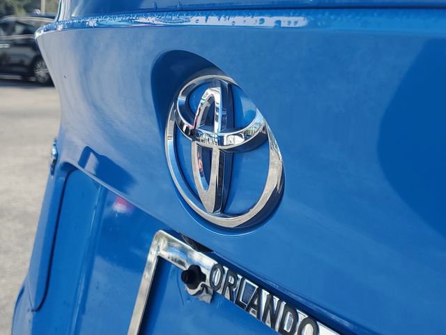 Used 2019 Toyota C-HR XLE image 6