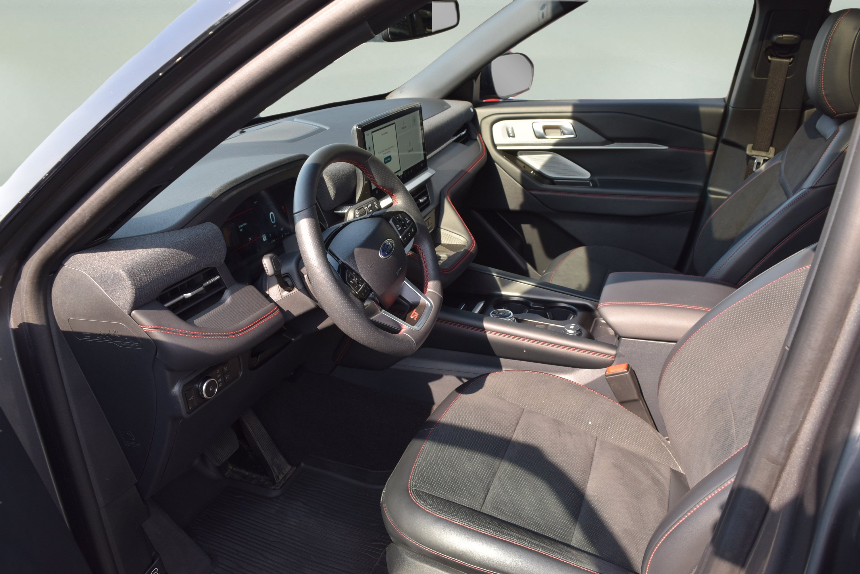 Certified 2025 Ford Explorer ST w/ Sun And Sound Package AWD/4WD image 11
