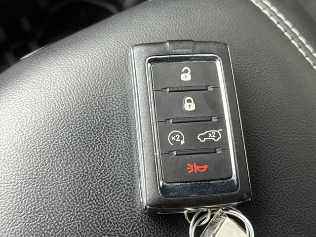 Used 2022 Jeep Grand Cherokee Altitude AWD/4WD image 25