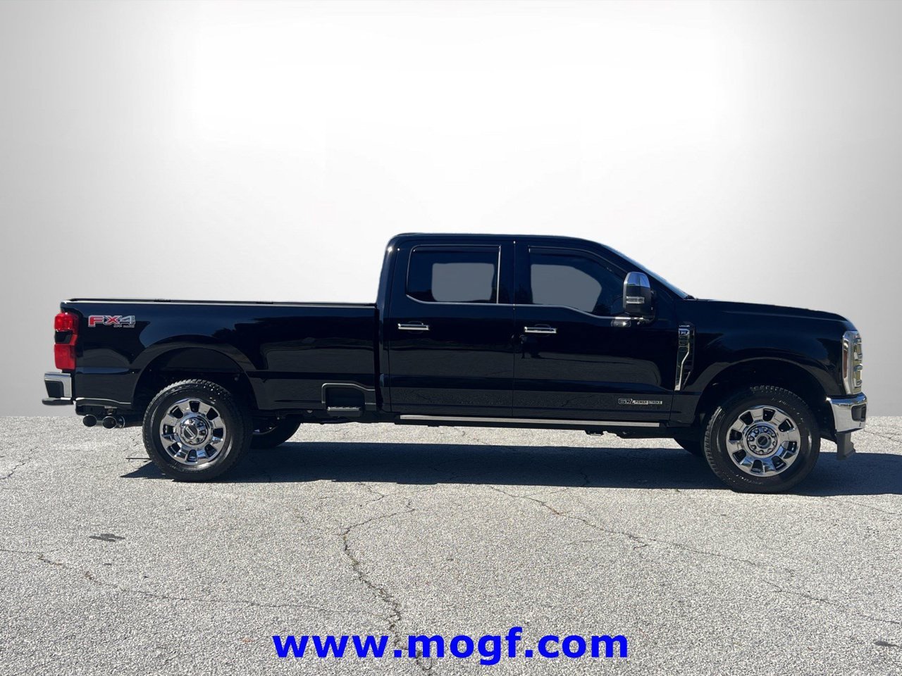 Certified 2025 Ford F350 Lariat w/ Lariat Ultimate Package AWD/4WD image 30