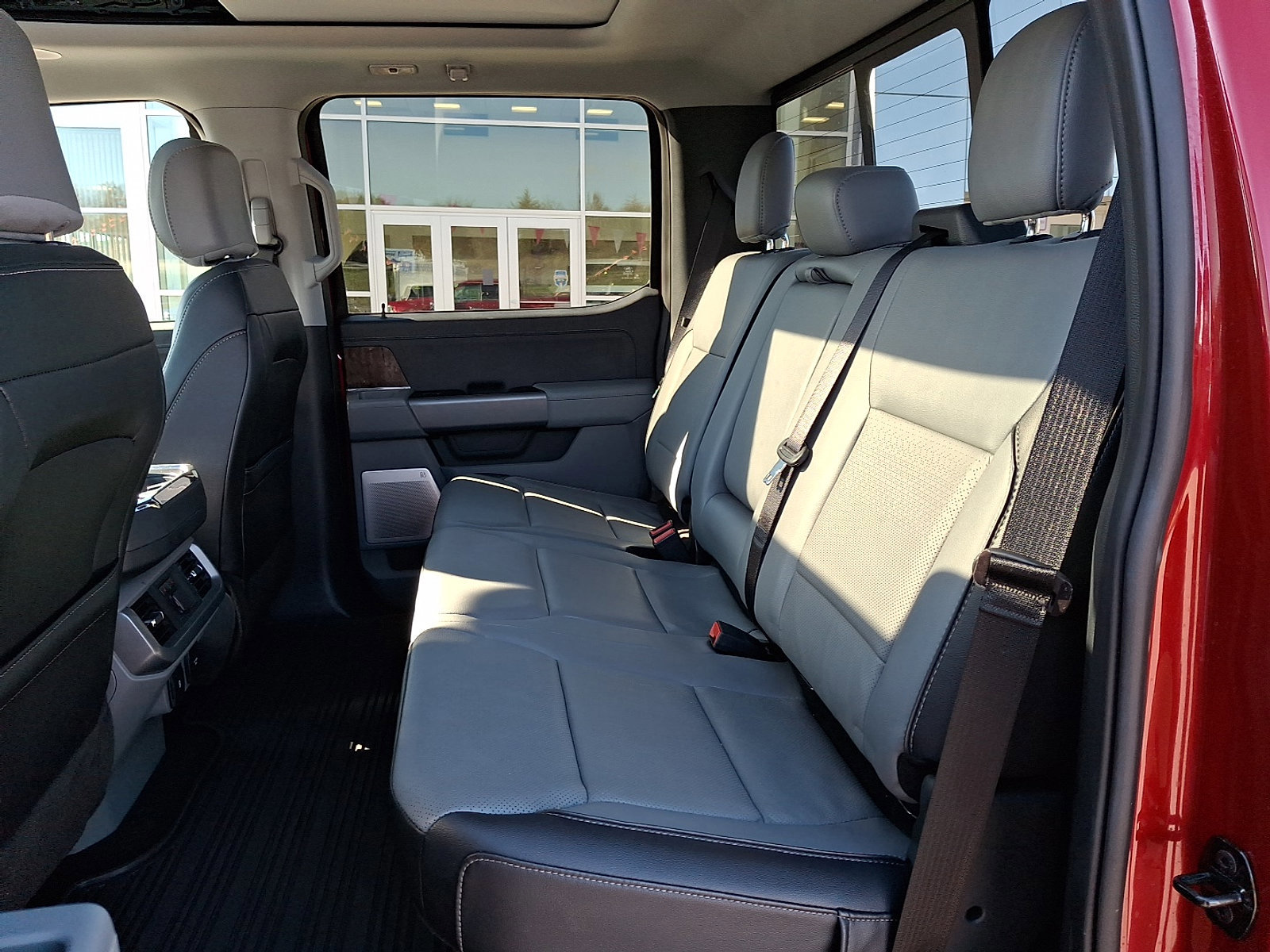 Certified 2022 Ford F150 Lariat w/ Equipment Group 502A High image 10