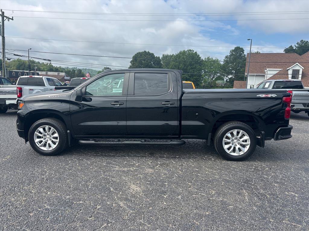 Used 2024 Chevrolet Silverado 1500 Custom AWD/4WD image 4