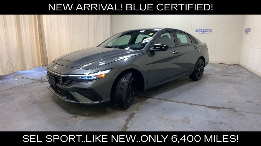 Used 2026 Hyundai Elantra Sport FWD image 7