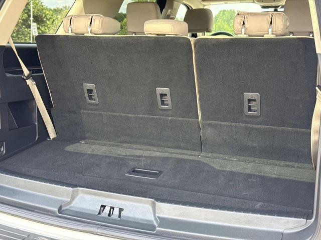 Certified 2024 Ford Expedition XLT RWD image 11