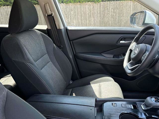 Used 2024 Nissan Rogue SV FWD image 14