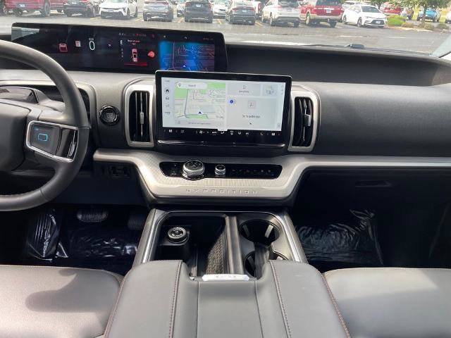 Certified 2025 Ford Expedition Active RWD image 13