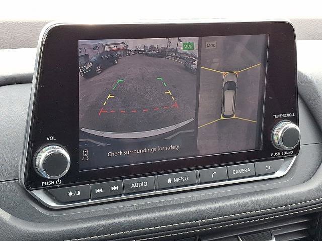 Used 2021 Nissan Rogue SV image 17