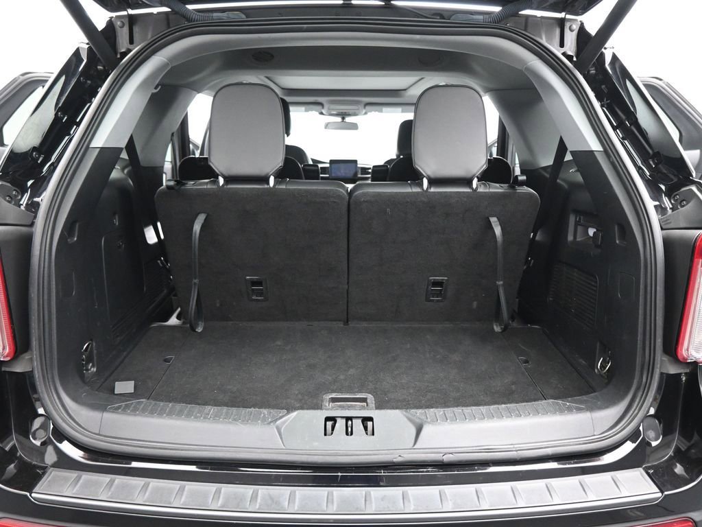 Certified 2023 Ford Explorer XLT w/ Equipment Group 202A image 26