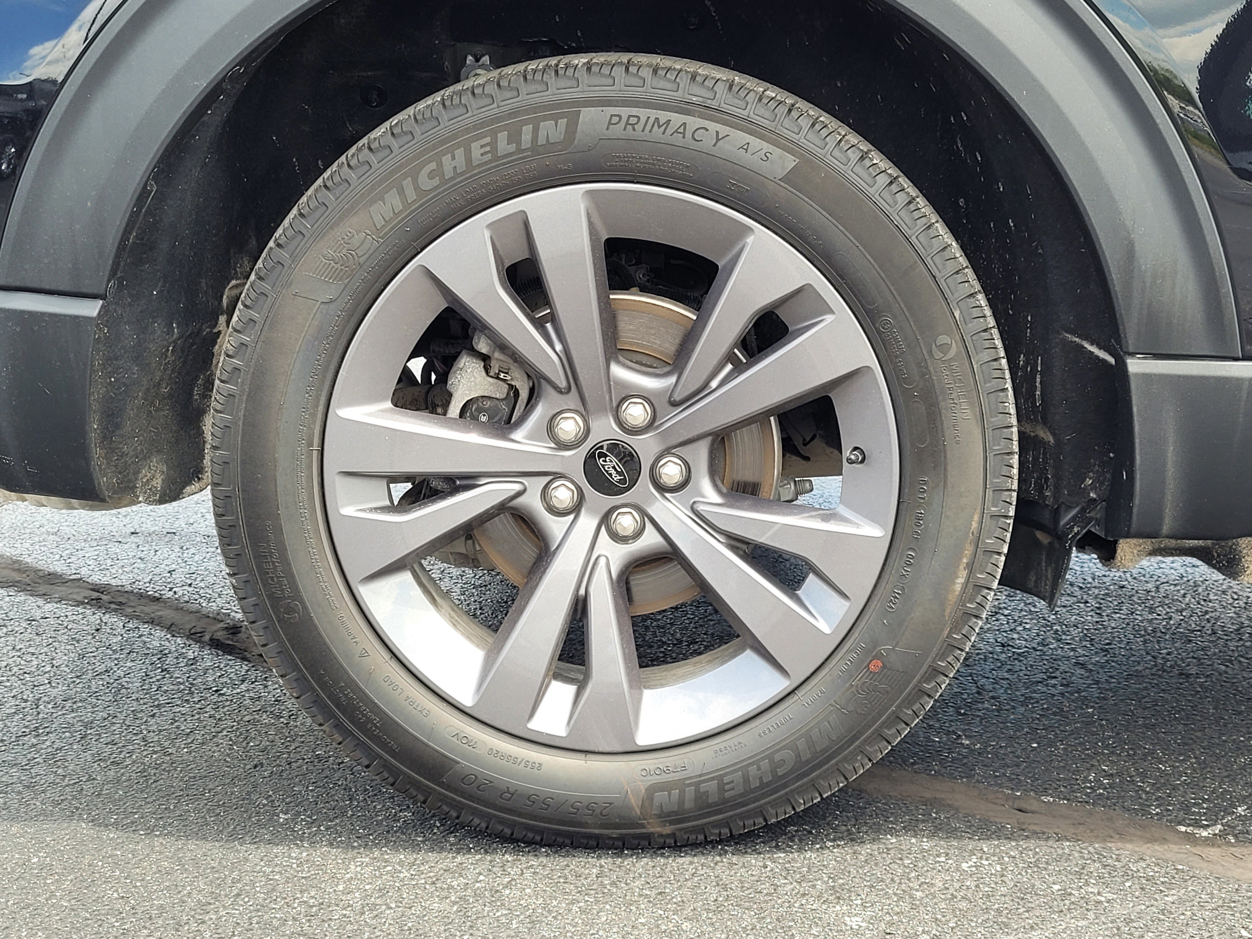 Certified 2025 Ford Explorer Active w/ Active Comfort Package AWD/4WD image 10