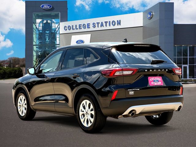 Certified 2025 Ford Escape Active w/ Tech Pack #1 FWD image 3