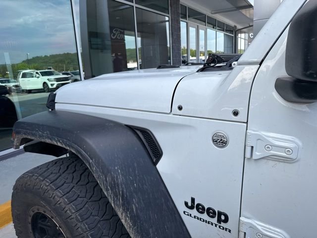 Used 2020 Jeep Gladiator Sport AWD/4WD image 25