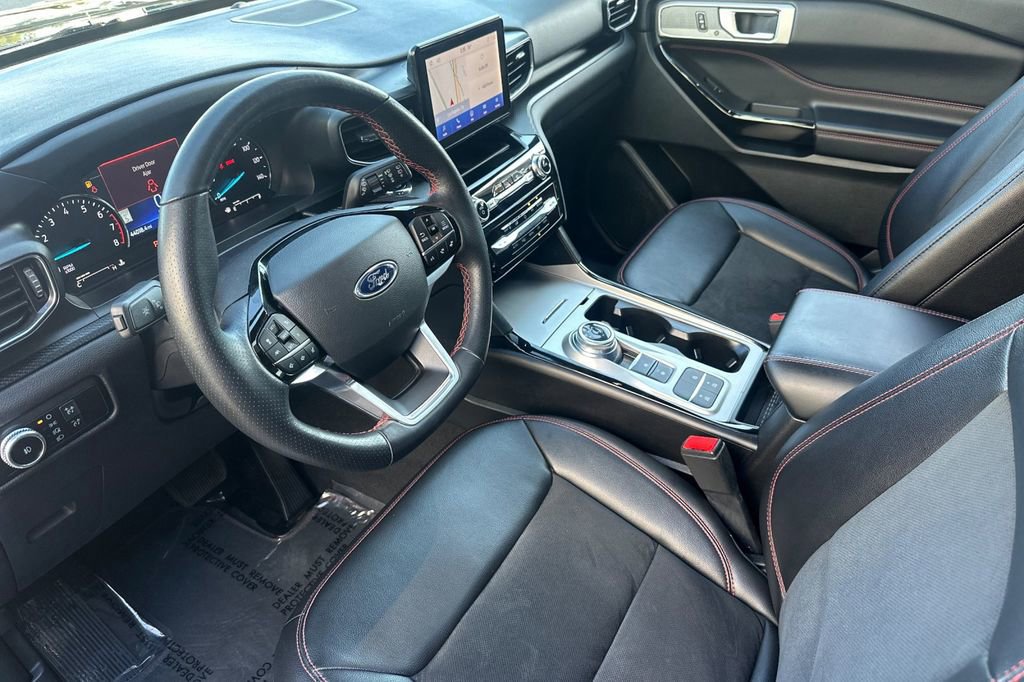 Certified 2023 Ford Explorer ST-Line w/ Class IV Trailer Tow Package image 12