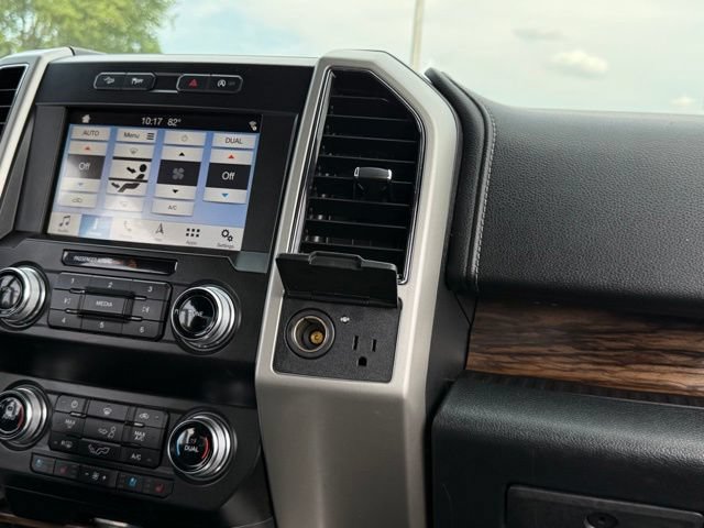 Certified 2019 Ford F150 Lariat w/ Equipment Group 502A Luxury AWD/4WD image 21