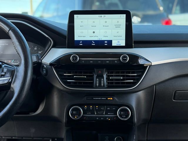 Certified 2021 Ford Escape SEL image 30