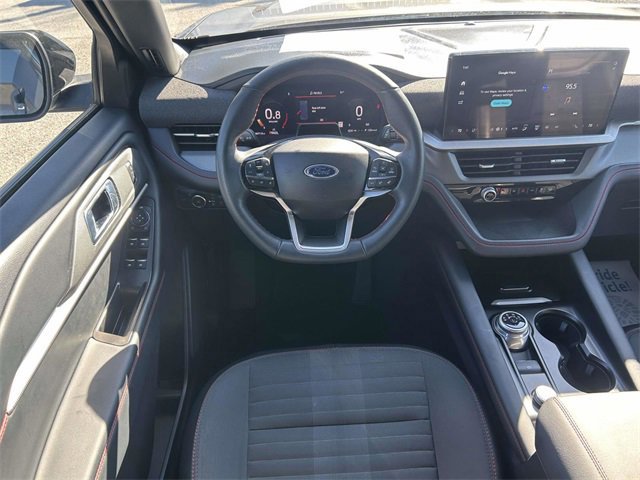 Certified 2025 Ford Explorer ST-Line image 14