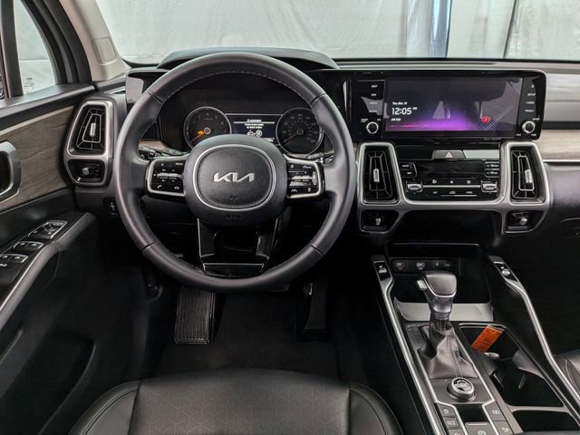 Used 2023 Kia Sorento EX w/ Panoramic Sunroof Package image 25
