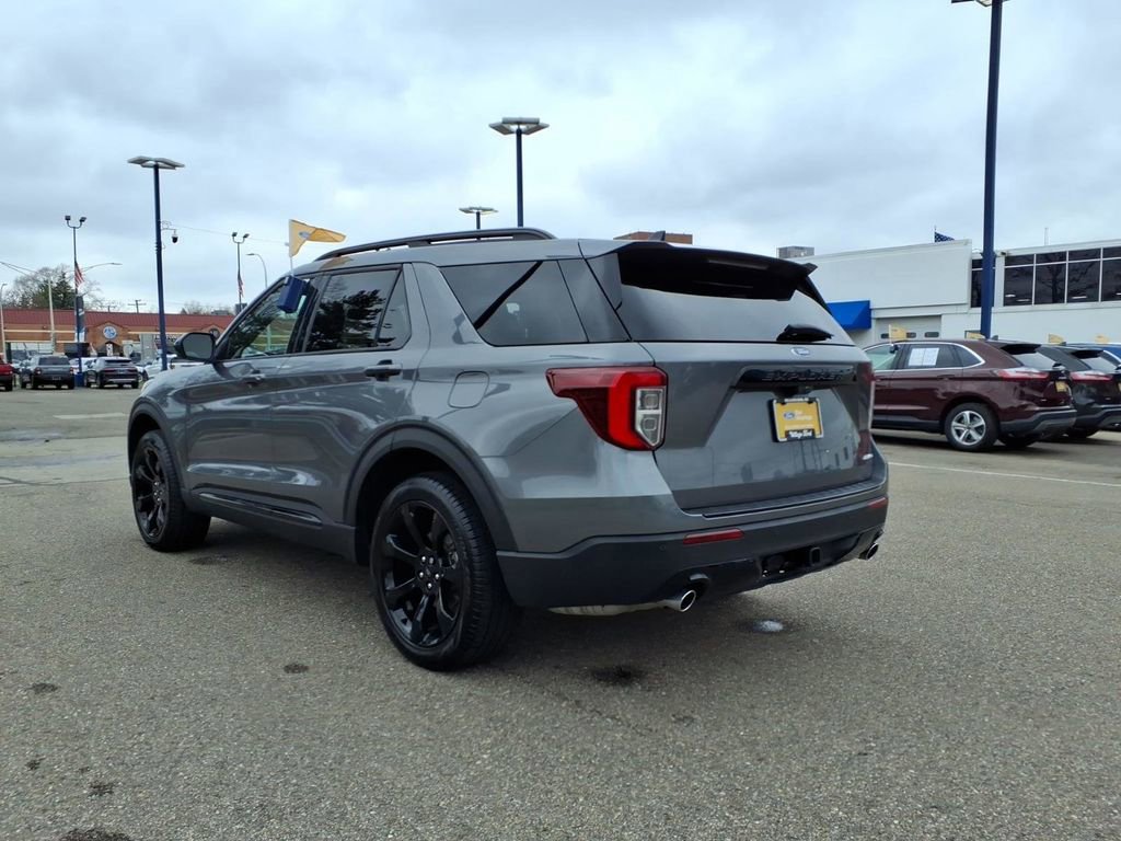 Certified 2023 Ford Explorer ST-Line w/ Class IV Trailer Tow Package image 5
