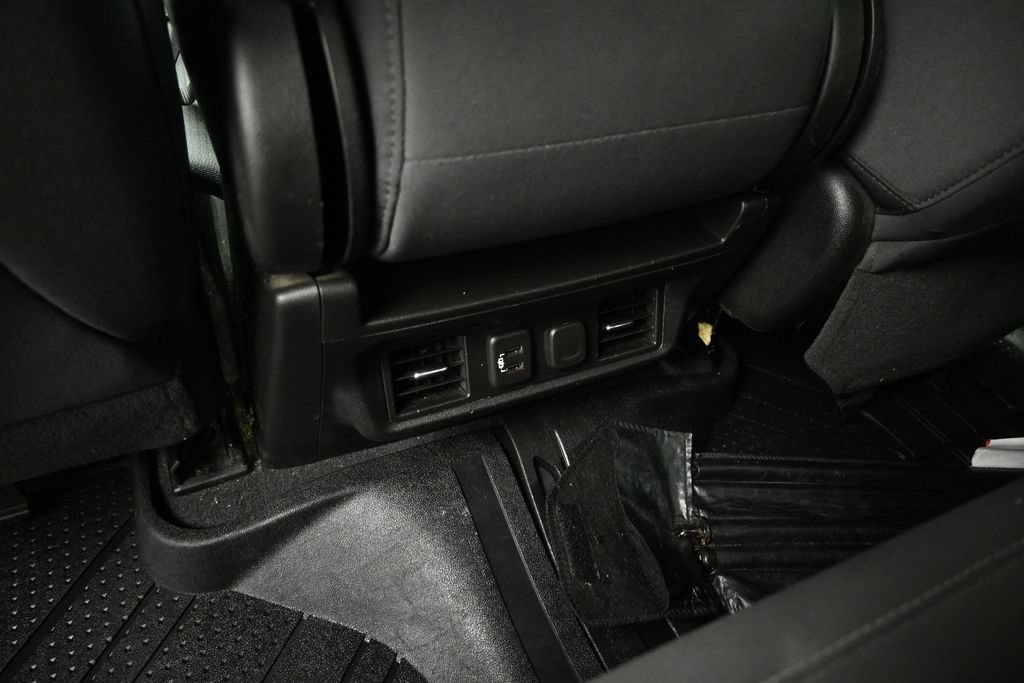 Used 2020 Chevrolet Silverado 1500 LT w/ All-Star Edition RWD image 19