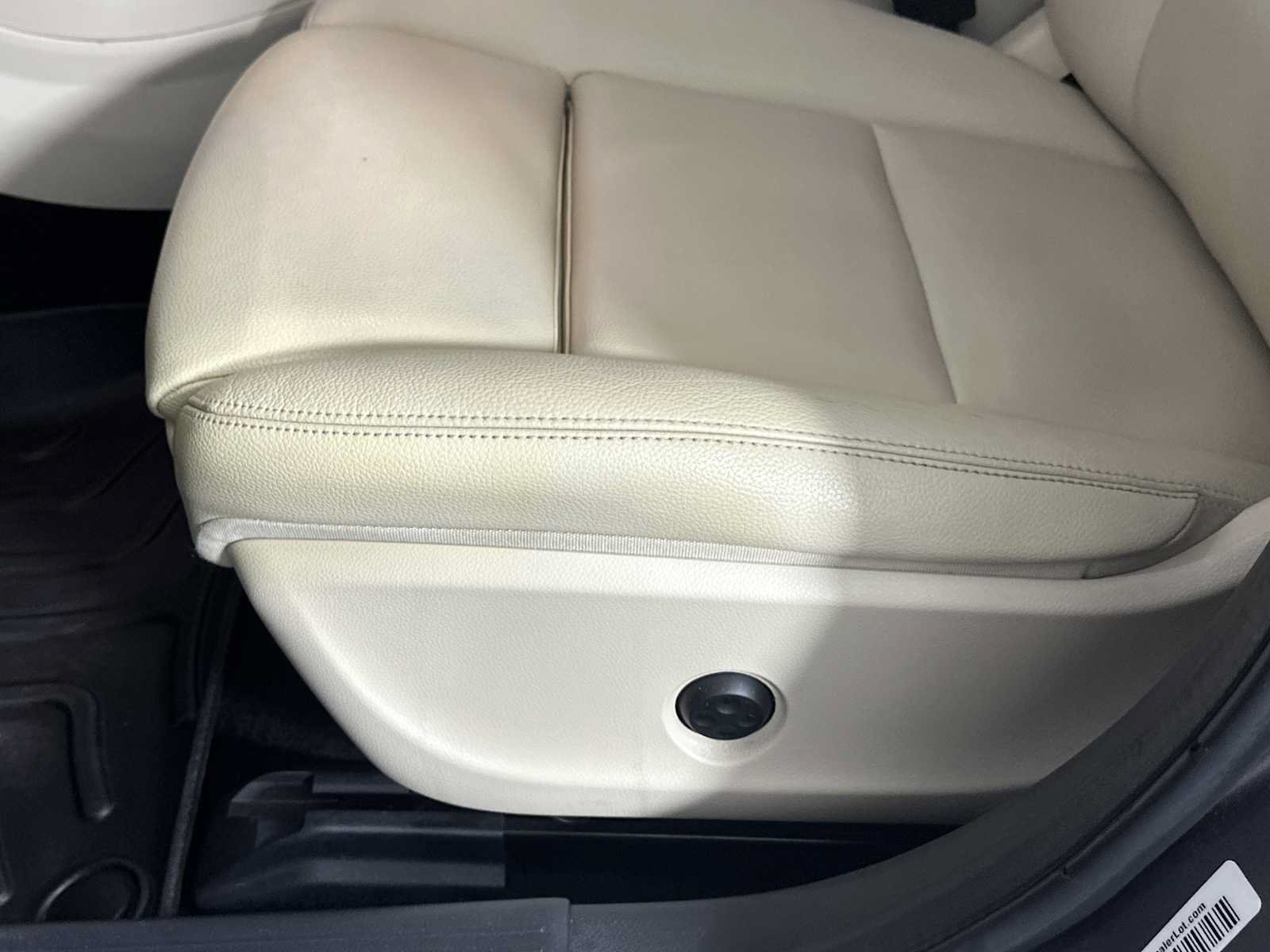Used 2019 Mercedes-Benz GLA 250 image 13