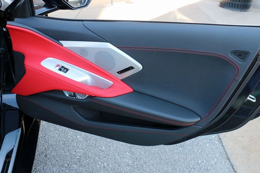 Used 2024 Chevrolet Corvette Stingray Preferred Cpe w/ 2LT image 29