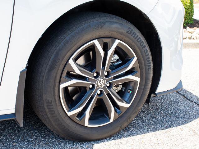 Used 2025 Toyota Sienna Platinum AWD/4WD image 8