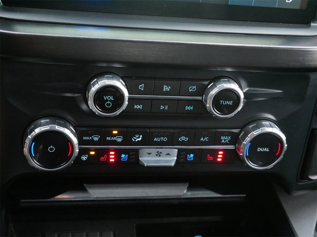 Certified 2023 Ford F450 Lariat w/ Chrome Package image 22