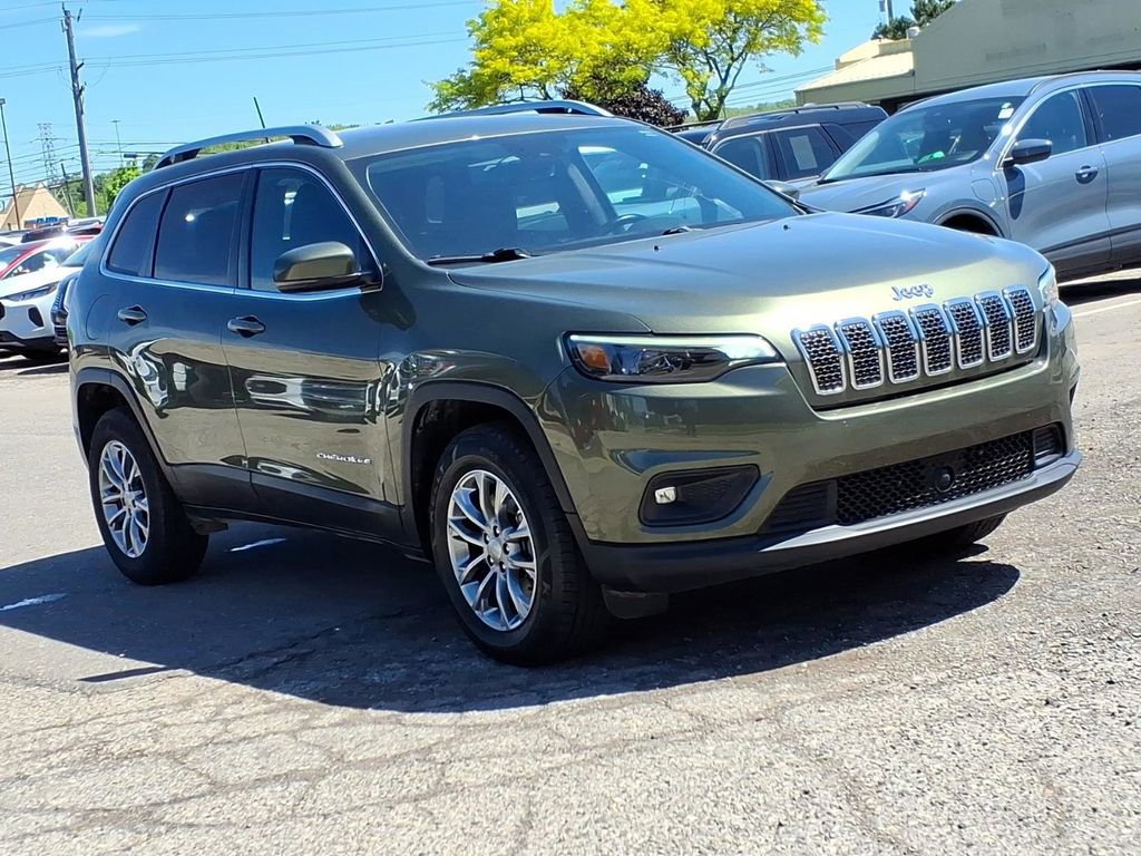 Used 2021 Jeep Cherokee Latitude Lux w/ Comfort/Convenience Group AWD/4WD image 7