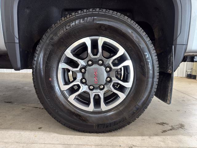 Used 2025 GMC Sierra 2500 SLT AWD/4WD image 8