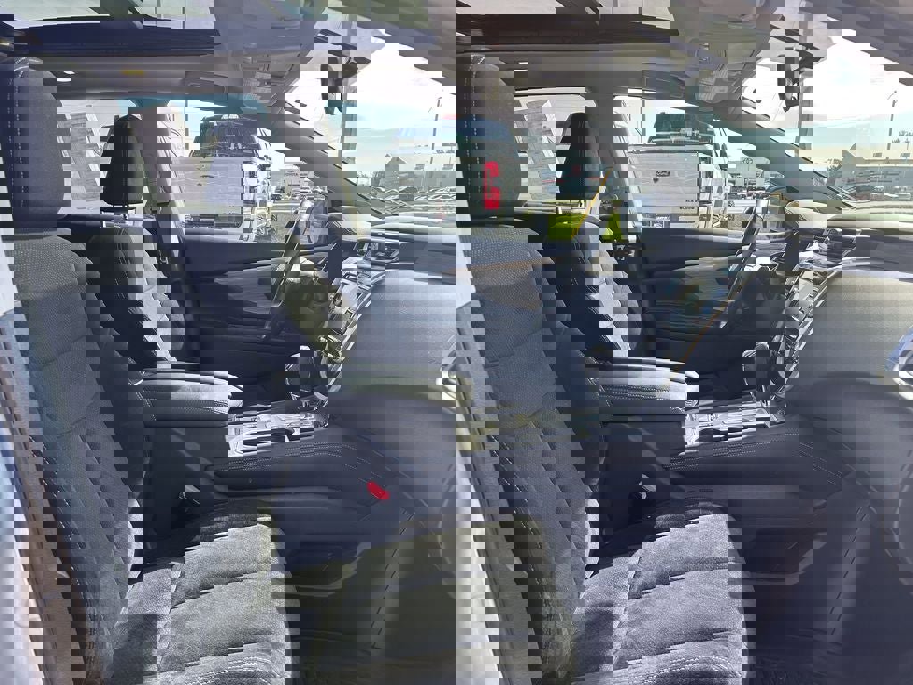 Used 2018 Nissan Murano SV w/ Premium Package image 18