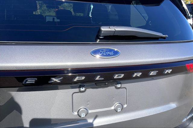 Certified 2025 Ford Explorer Active AWD/4WD image 10