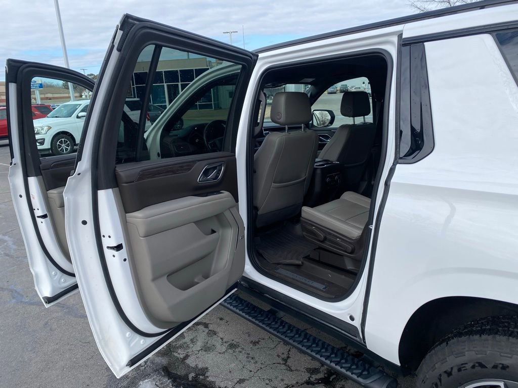 Used 2023 Chevrolet Suburban Z71 image 27