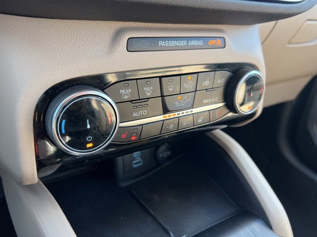 Certified 2022 Ford Escape Titanium w/ Class II Trailer Tow Package image 17