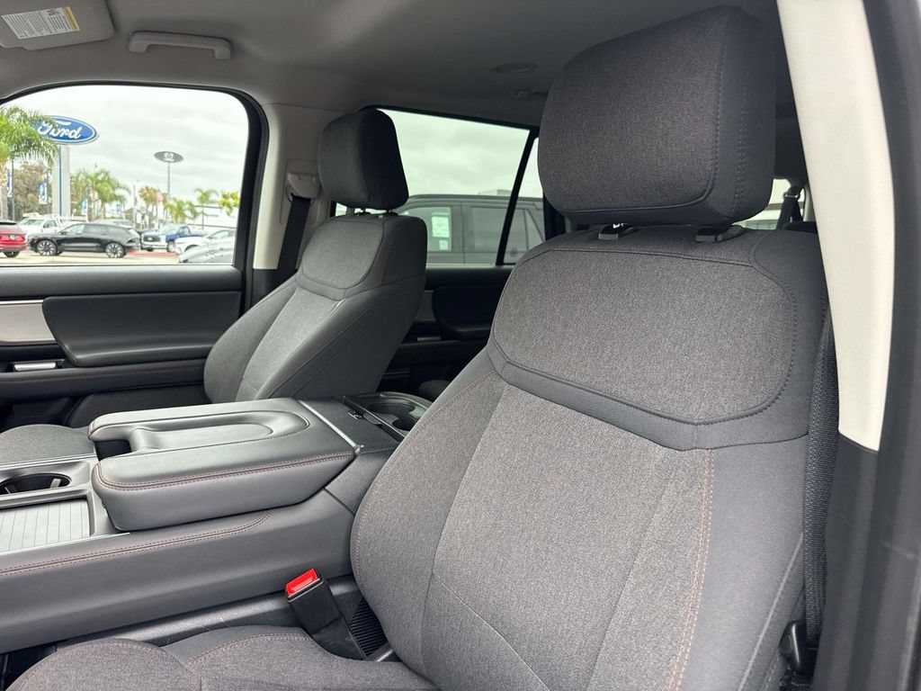 Certified 2025 Ford Expedition Max Active AWD/4WD image 24