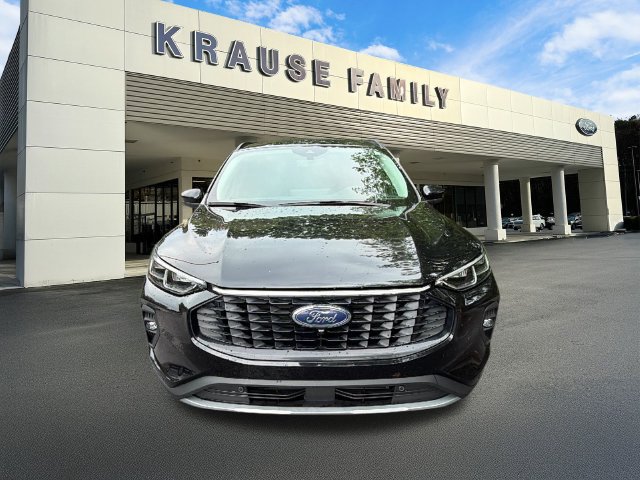 Certified 2024 Ford Escape Platinum AWD/4WD image 2