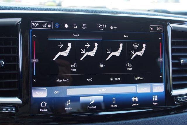 Used 2022 Chrysler Pacifica Touring-L FWD image 31