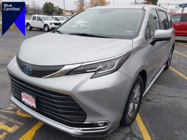 Used 2021 Toyota Sienna XLE