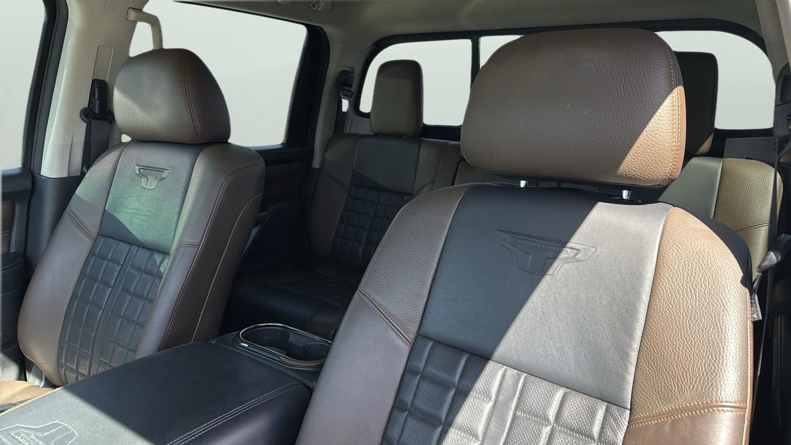 Used 2017 Nissan Titan Platinum Reserve image 7