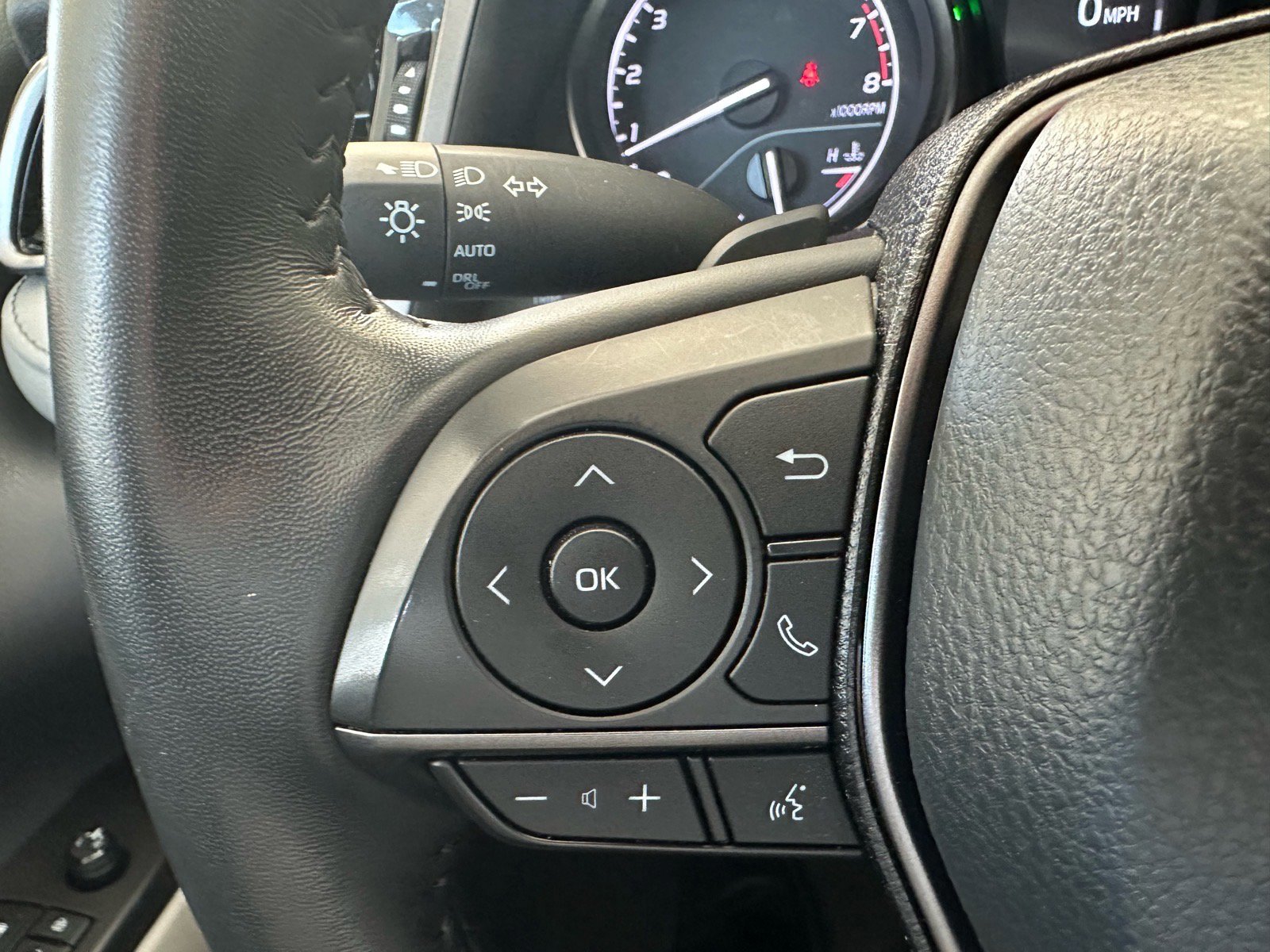 Used 2023 Toyota Camry SE w/ Convenience Package image 28