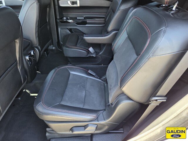 Certified 2023 Ford Explorer ST-Line w/ Class IV Trailer Tow Package RWD image 12