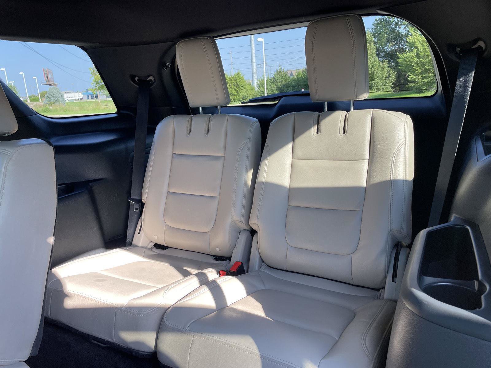 Certified 2018 Ford Explorer XLT w/ Equipment Group 202A AWD/4WD image 21