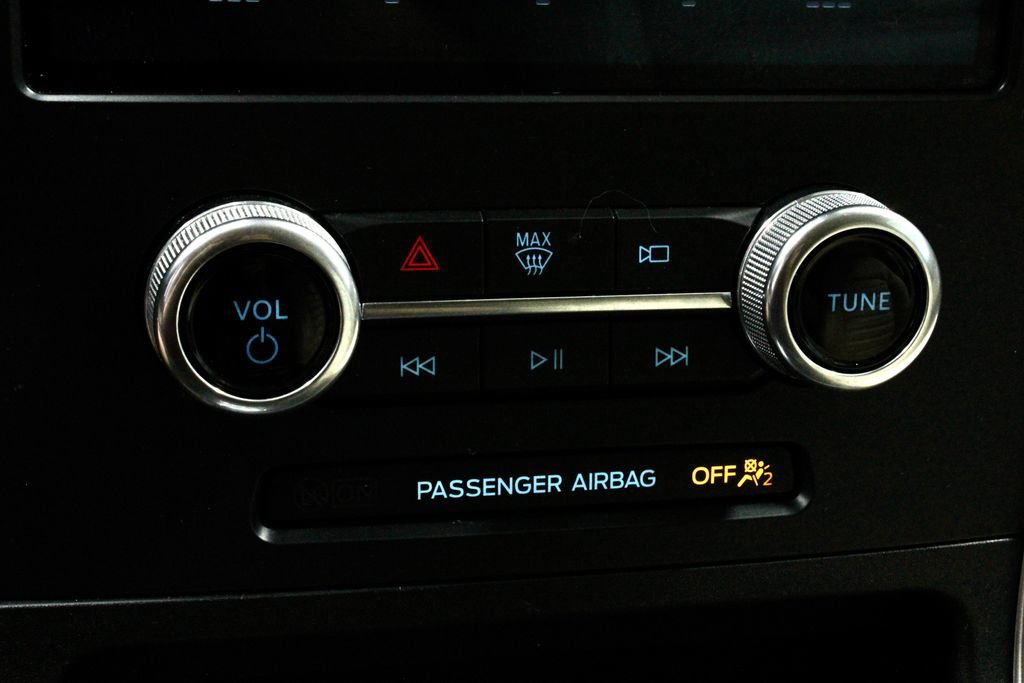 Certified 2023 Ford Edge SEL AWD/4WD image 30
