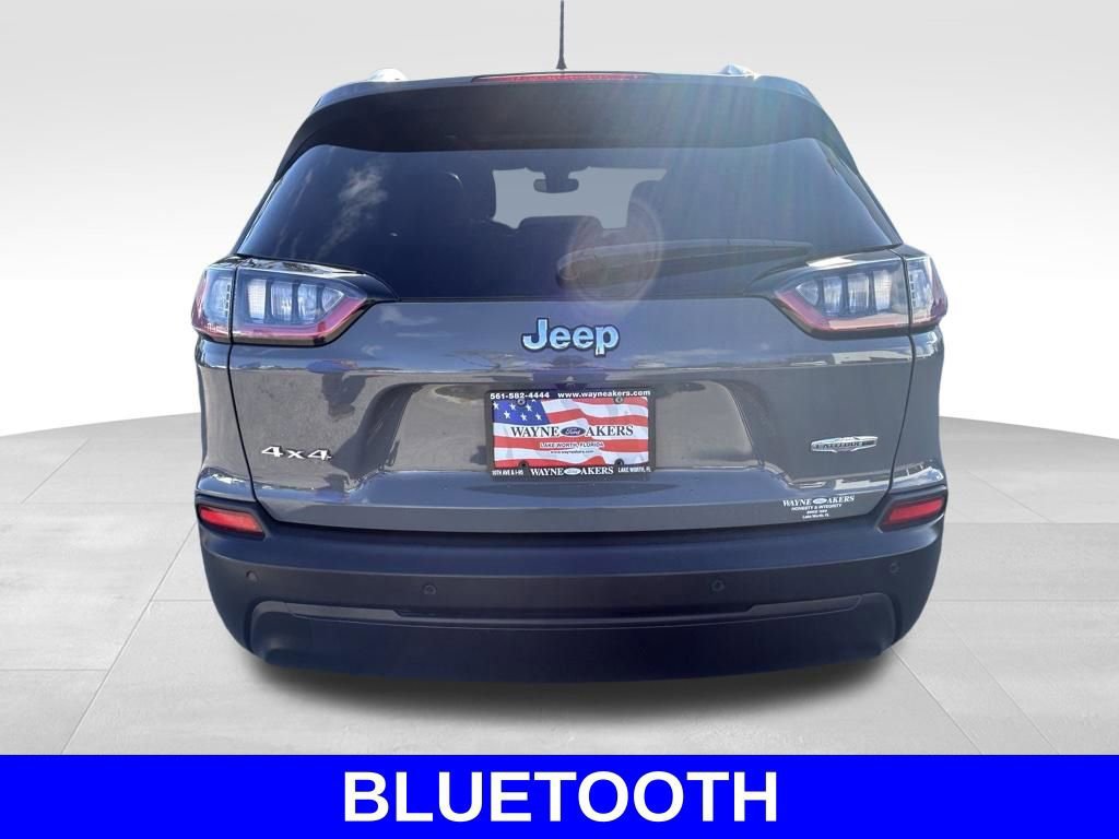 Used 2020 Jeep Cherokee Latitude Plus w/ Comfort/Convenience Group AWD/4WD image 4