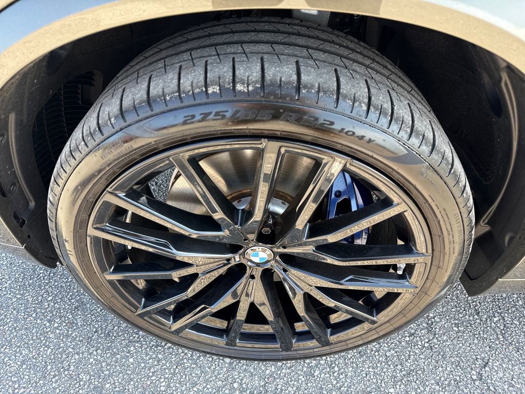 Used 2024 BMW X5 M60i AWD/4WD image 13
