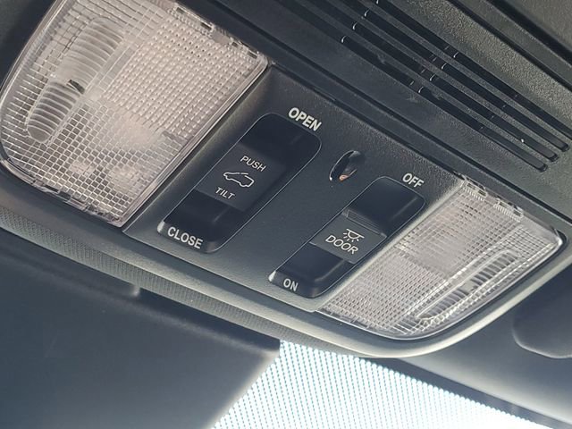 Used 2025 Honda Odyssey Sport-L image 22