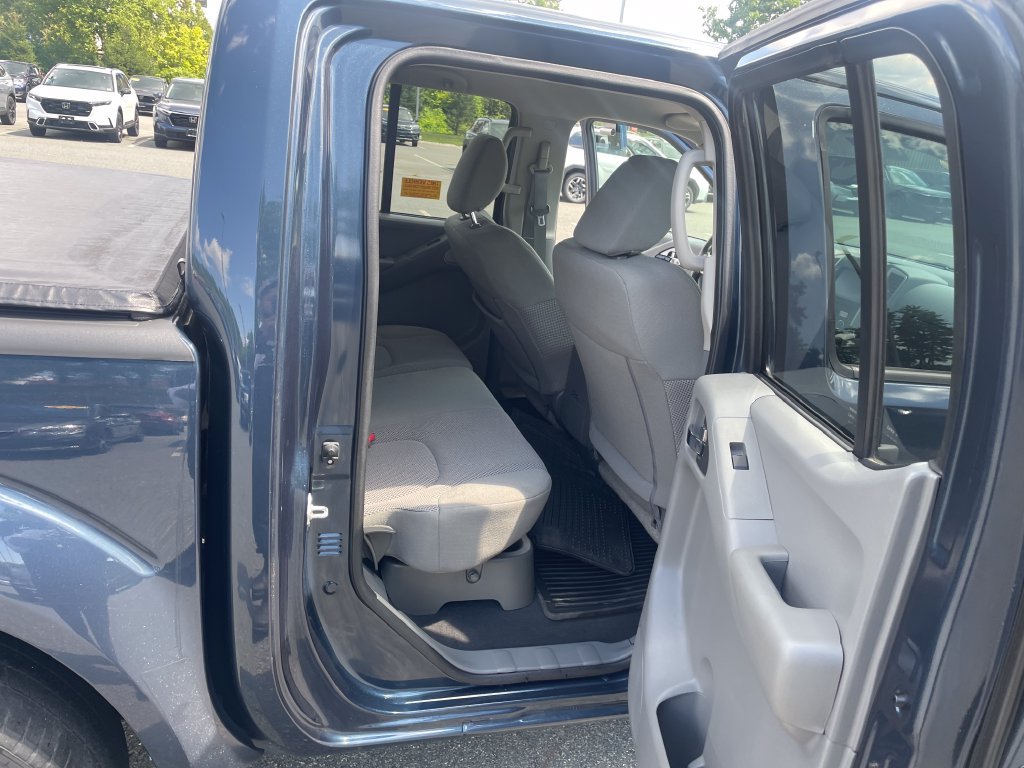 Used 2021 Nissan Frontier SV AWD/4WD image 35
