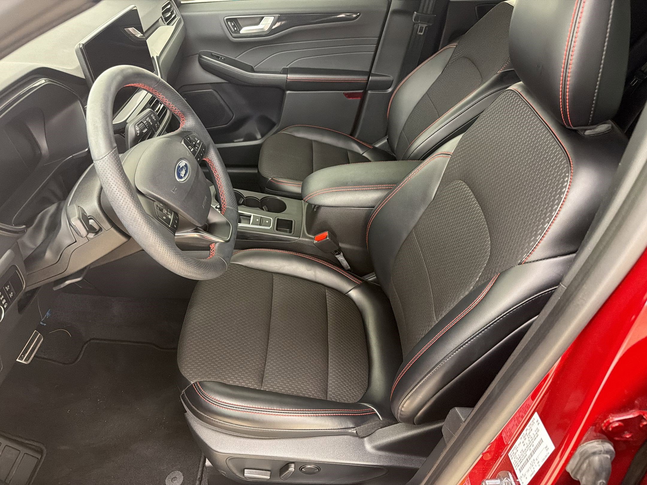 Certified 2024 Ford Escape ST-Line w/ Tech Pack #1 FWD image 5