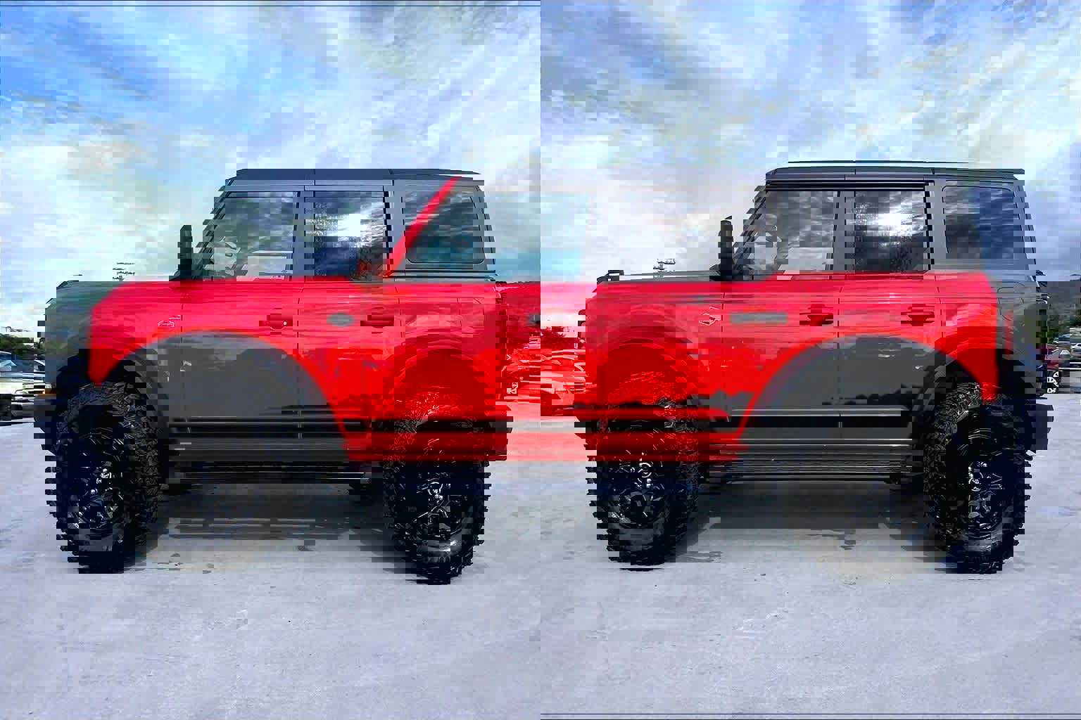 Certified 2022 Ford Bronco Wildtrak image 3