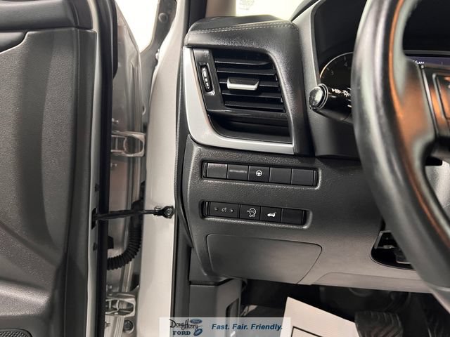 Used 2025 Nissan Rogue SV FWD image 26